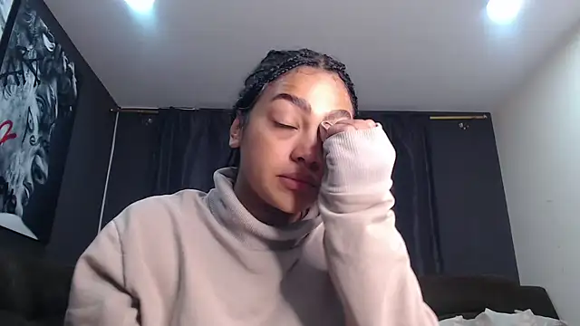 Snapshot of fairylatin222 chatting on January 6, 11:36 am fairylatin222 online show from January 6, 11:36 am