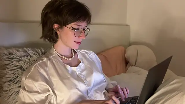 ms christiana online show from July 1, 7:46 pm