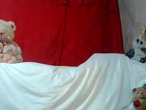 hottieperla online show from February 20, 9:31 pm