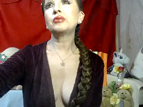 hottieperla online show from September 11, 7:03 pm