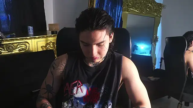 dantecoppolaa  online show from January 11, 5:07 pm