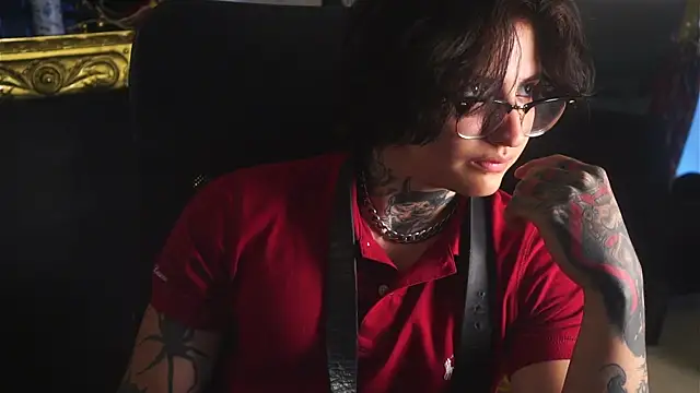 dantecoppolaa  online show from February 17, 5:10 pm