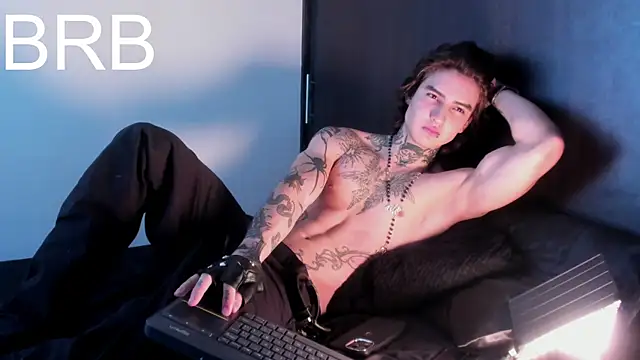 dantecoppolaa  online show from March 9, 4:22 pm