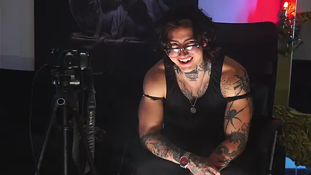 dantecoppolaa  online show from March 16, 6:12 pm