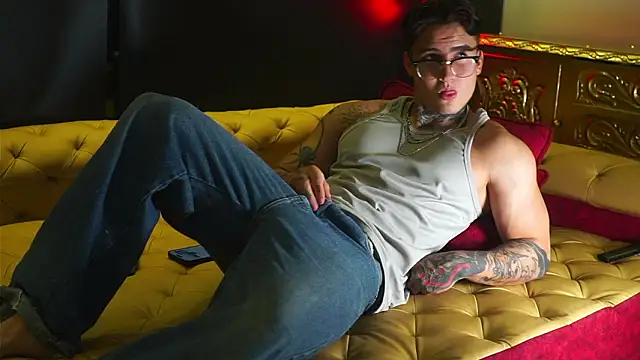 dantecoppolaa  online show from March 26, 11:43 pm