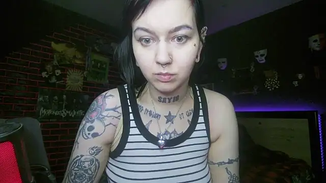 MoorderxDoll online show from March 5, 10:06 pm