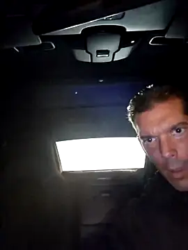 Snapshot of John19893 chatting on January 13, 11:27 pm John19893 online show from January 13, 11:27 pm