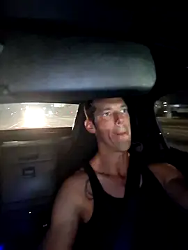 Snapshot of John19893 chatting on February 4, 12:51 am John19893 online show from February 4, 12:51 am