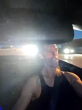 Snapshot of John19893 chatting on February 4, 11:38 pm John19893 online show from February 4, 11:38 pm