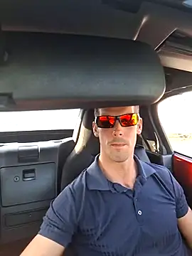 Snapshot of John19893 chatting on February 5, 1:44 pm John19893 online show from February 5, 1:44 pm