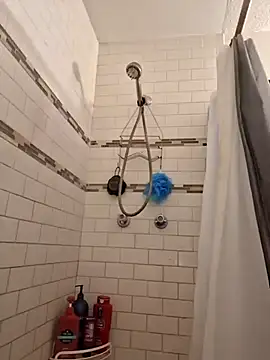 Snapshot of John19893 chatting on February 20, 12:04 pm John19893 online show from February 20, 12:04 pm