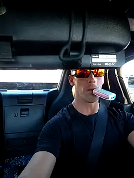 Snapshot of John19893 chatting on February 6, 10:35 pm John19893 online show from February 6, 10:35 pm