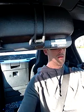 Snapshot of John19893 chatting on February 7, 1:37 pm John19893 online show from February 7, 1:37 pm