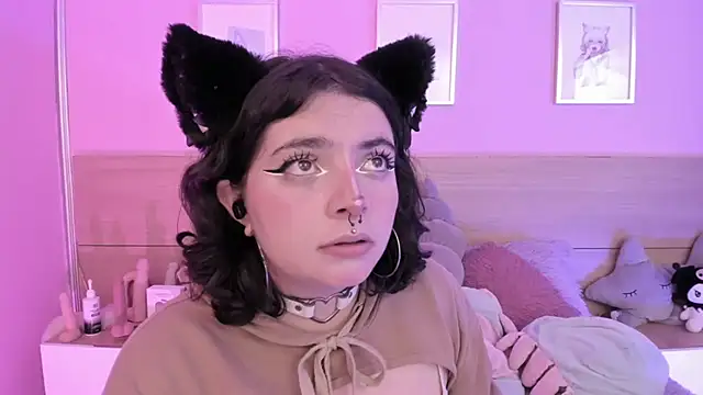 Sachi Meow online show from March 2, 6:40 pm