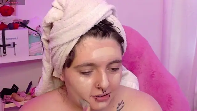 Snapshot of Sachi_Meow chatting on June 7, 3:05 pm Sachi Meow online show from June 7, 3:05 pm