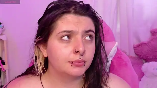 Snapshot of Sachi_Meow chatting on June 16, 7:05 pm Sachi Meow online show from June 16, 7:05 pm