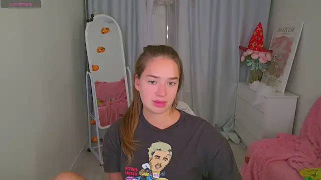 LovelyJessie online show from October 28, 11:58 am