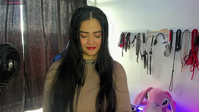 scarlet-kennedy98 online show from January 6, 7:24 pm