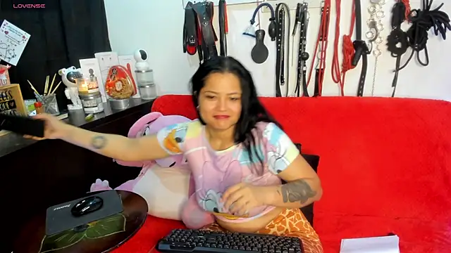 scarlet-kennedy98 online show from March 3, 12:48 am