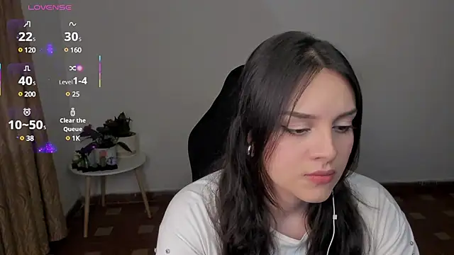 Snapshot of anaveleeez chatting on February 23, 2:51 am anaveleeez online show from February 23, 2:51 am