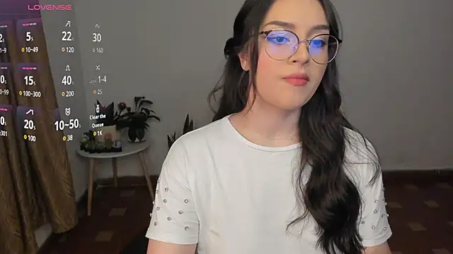 Snapshot of anaveleeez chatting on March 13, 1:54 am anaveleeez online show from March 13, 1:54 am