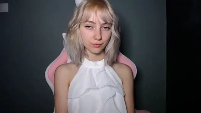 LuciaYoung online show from March 22, 8:34 pm