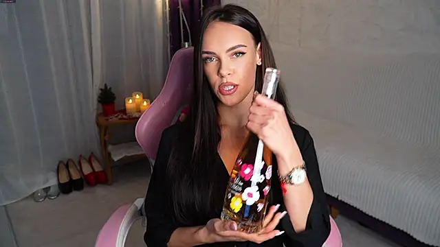 Dilara054 online show from February 14, 9:00 pm