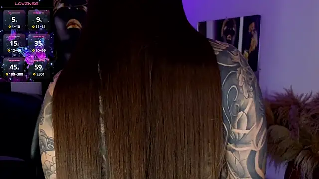  brenna hanson online show from February 11, 7:19 pm