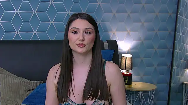 Snapshot of KassieWeins chatting on February 11, 7:41 pm KassieWeins online show from February 11, 7:41 pm
