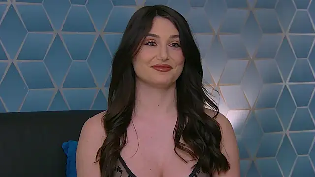 Snapshot of KassieWeins chatting on February 25, 7:34 pm KassieWeins online show from February 25, 7:34 pm