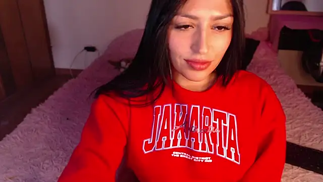 MissDennise online show from February 12, 8:40 pm