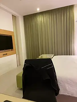 Snapshot of hihi0169 chatting on December 18, 9:14 am hihi0169 online show from December 18, 9:14 am