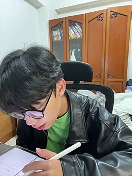 Snapshot of hihi0169 chatting on December 25, 7:34 pm hihi0169 online show from December 25, 7:34 pm