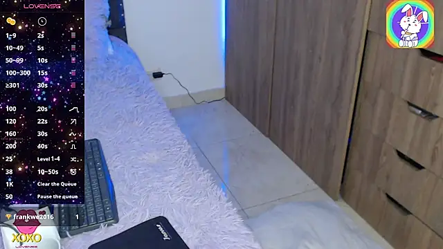 Snapshot of Maiaa_evans chatting on February 10, 1:24 am Maiaa evans online show from February 10, 1:24 am