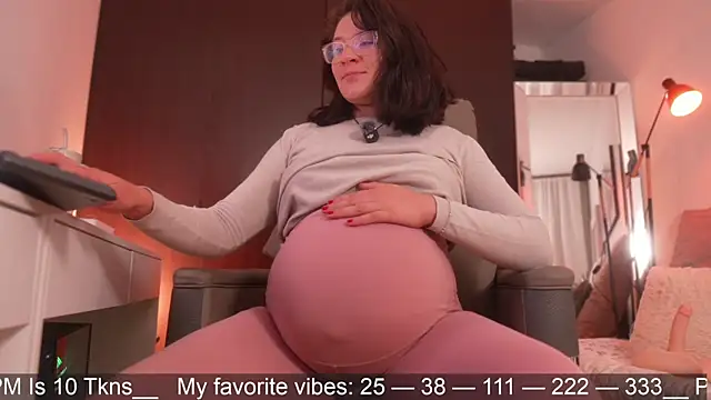 Anah s online show from April 16, 2:01 am