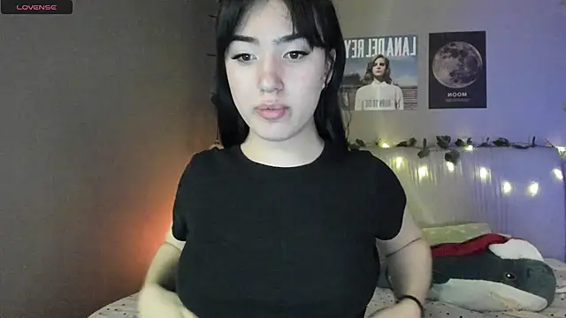 Anisawithlove online show from December 10, 5:11 pm