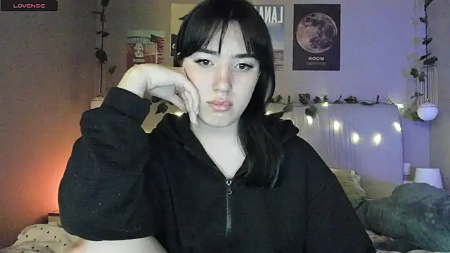 Anisawithlove online show from December 12, 5:04 pm