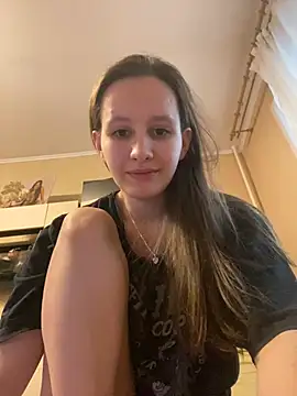 Snapshot of babywaifu chatting on December 14, 11:18 am babywaifu online show from December 14, 11:18 am