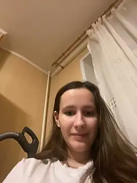 Snapshot of babywaifu chatting on December 22, 7:21 pm babywaifu online show from December 22, 7:21 pm