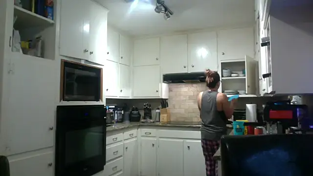 bella8769 online show from February 26, 2:38 pm