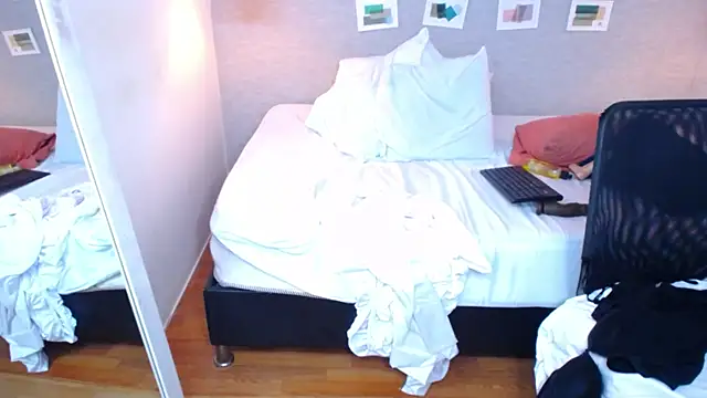 kiara evanss online show from February 8, 10:19 pm