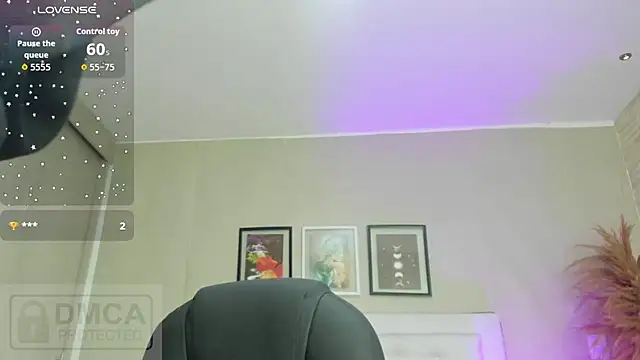 emma  smith1 online show from March 31, 10:26 am