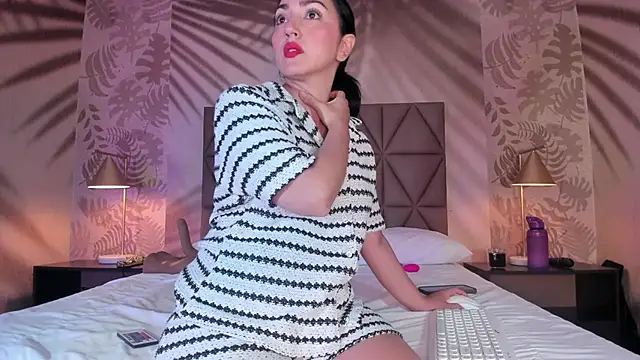 Snapshot of LIAH_IZUMI chatting on April 16, 1:23 pm LIAH IZUMI online show from April 16, 1:23 pm