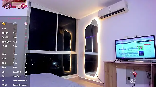 AbrilStivenson  online show from January 12, 4:00 am