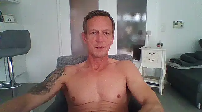 dirks71 online show from February 22, 11:35 am