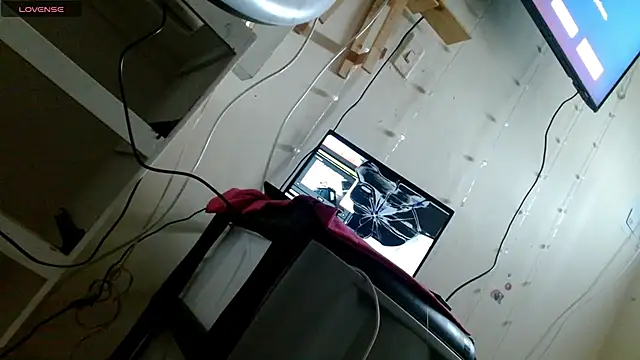 lady scarlettt online show from February 18, 7:30 pm