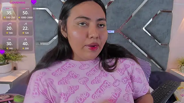LucciaPorter online show from May 23, 2:21 pm