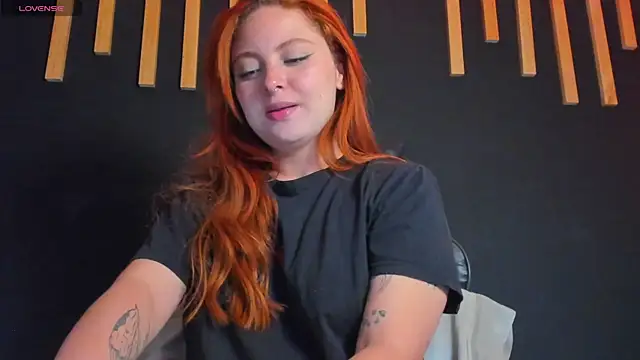 izyzys baker online show from November 8, 1:39 am