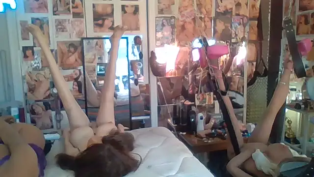 luvs2cumm69 online show from March 19, 4:33 pm