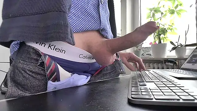 sperma tributes online show from March 18, 8:36 am